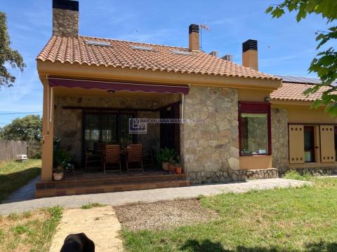 MAGNIFICO CHALET EN EL MONTE DEL CASAR