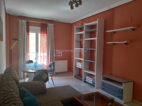 Piso de 60 m<sup style='color: #898ba2;'>2</sup> con 1 habitaciones y 1 baños en Cáceres.